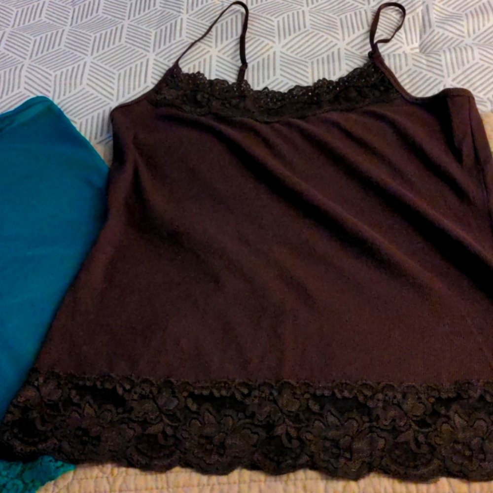 Women's adjustable strap camisoles